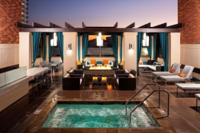  Wilshire Apartment 215 - 3 bedroom  Лос-Анджелес